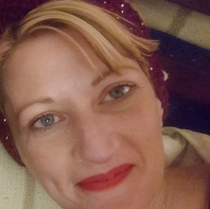 Meet your Posher, Candace